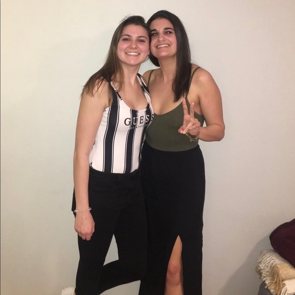 Meet your Posher, Stephanie - Picture 1 of 1